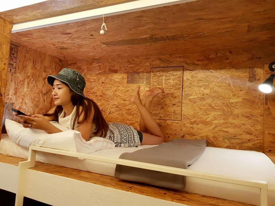 Pastelhouse Hostel (Adults Only) Bangkok Bagian luar foto