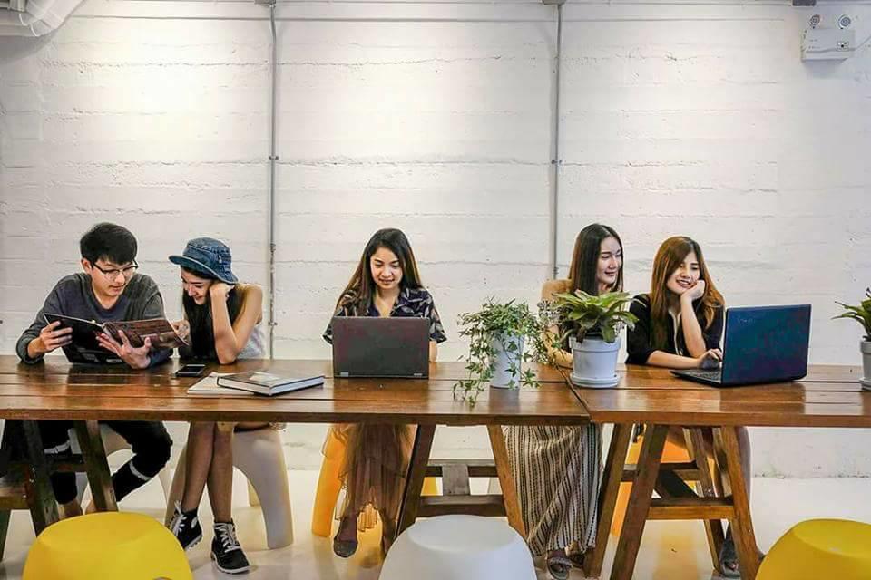 Pastelhouse Hostel (Adults Only) Bangkok Bagian luar foto